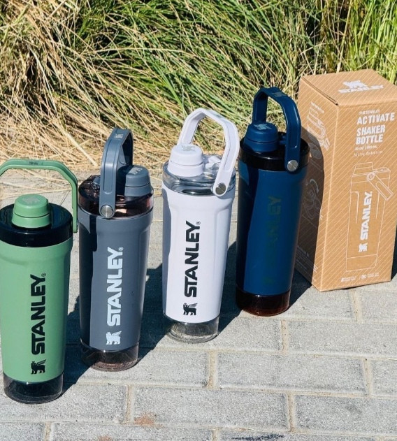 شیکر استنلی590 میل مدل ACTIVATE SHAKER BOTTLE مخزن دار _ اورجینال