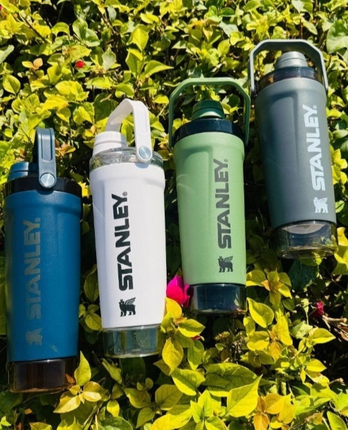 شیکر استنلی590 میل مدل ACTIVATE SHAKER BOTTLE مخزن دار _ اورجینال